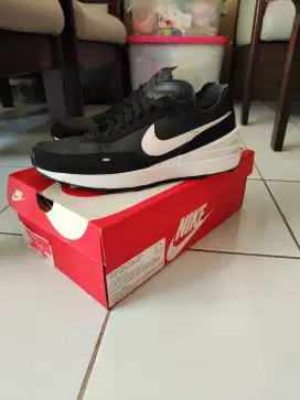 Nike original waffle one black white