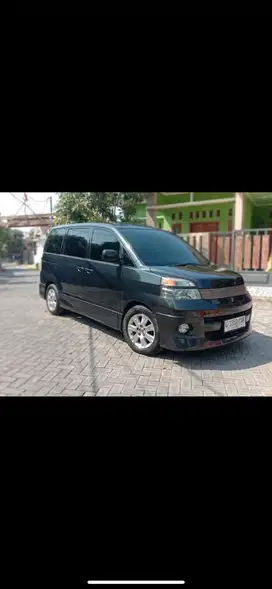Voxy metic bilt up 2003