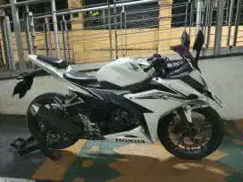 CBR 150 R LENGKAP