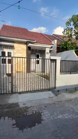 Dijual Cepat Rumah 1LT Graha Mutiara Residence