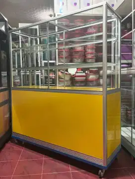 Etalase Panjang 1,5 Meter