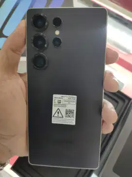 samsung s25 ultra 512 mulus perfect 2 minggu pakai 
lengkap