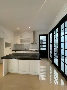 Rumah Mewah Brand New Mediterania Style, Hook+ Swimming Pool di Lebak