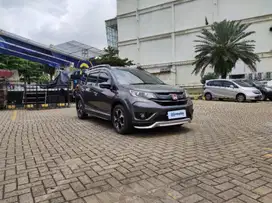 TDP 8,JT Honda BR-V 1.5 E Prestige Bensin-AT Abu 2017