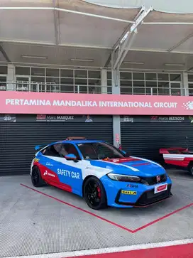 Desain Grafis Content Creator Live Tiktok Social Media Manager