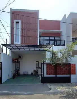 Dijual Rumah Bagus 2 Lantai Siap Huni Lokasi Strategis di Pondok Labu