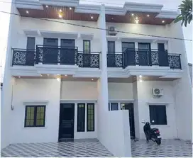 RUMAH 2 LANTAI BARU GRES DI TENGAH KOTA SEMARANG
