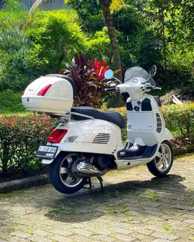 JUAL MURAH VESPA GTS S 150 2014