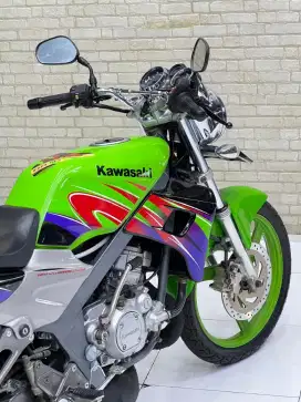 Unit Langka‼️ Kawasaki Ninja R 150 2003 Istimewa
- Dava Mustika motor