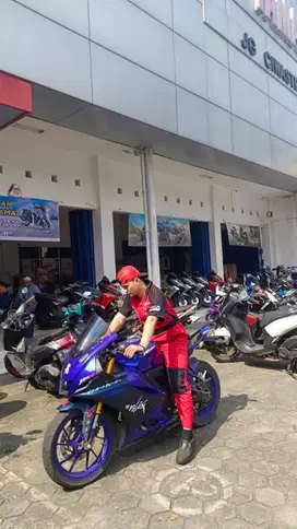 JUAL BU R15 V4 connected vva 155 cc 6 speed (TERMURAH)