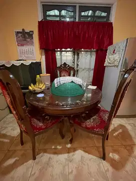 Meja makan jati satu set lawas