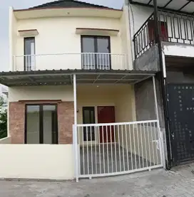 Rumah 2 lantai Termurah lokasi Strategis di Mojokerto