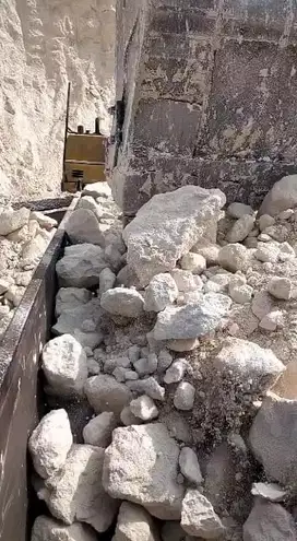 Lime Stone / batu kapur dari tambang