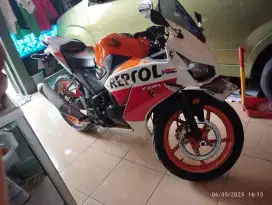 DIJUAL MOTOR CBR REPSOL 150CC TAHUN 2015