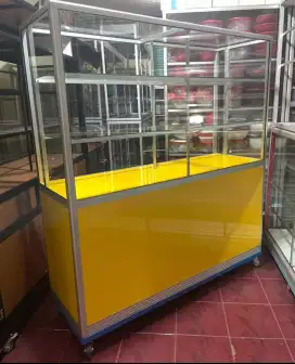 Etalase Makanan