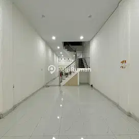 DIJUAL TOWNHOUSE KOMPLEK PERMATA ISMAILIYAH (Ramlan)
