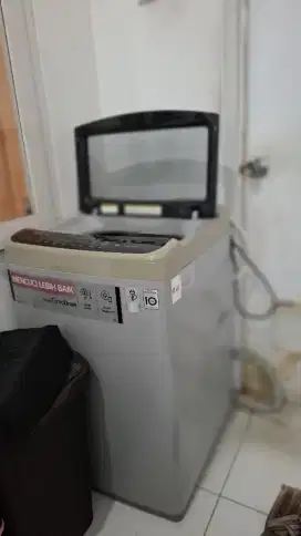 Mesin cuci LG Top loading 8 Kg