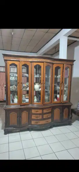 Buffet jati kayu