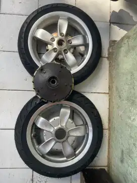 Jual velg + ban Pirelli