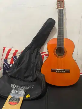 Gitar Yamaha Second