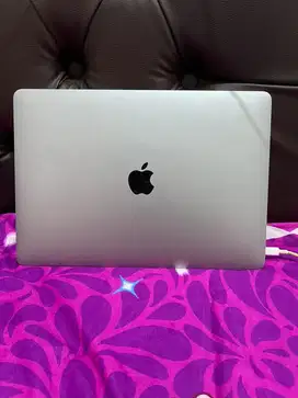 MACBOOK PRO (13inch 2017) 8/258GB