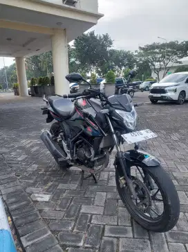 Honda Cb150R warna hitam