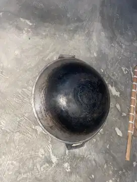Wajan warna hitam