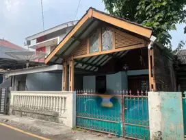 Dijual cepat rumah siap renovasi di Margahayu Bekasi