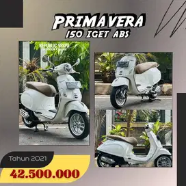 Vespa Primavera 150 IGET ABS LED Th 2021 WARNA WHITE