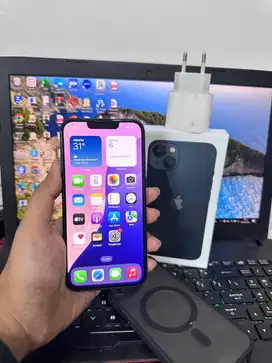 Iphone 13 128 GB Fullset Garansi resmi IBOX 10 bulan lagi
