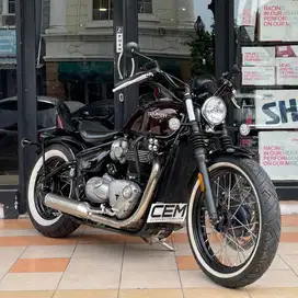 MULUS SIAP GASPOLL TRIUMPH BOBBER BONNEVILLE 2017 HARLEY DAVITSON
