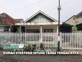 Rumah tengah kota di Sanan Blimbing Dijual murah