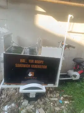 DI JUAL CEPAT GEROBAK SEPEDA LISTRIK NORMAL BARU PAKE 4 BULAN