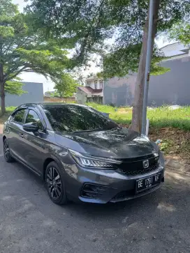 Di jual honda city rs hatchback A.T