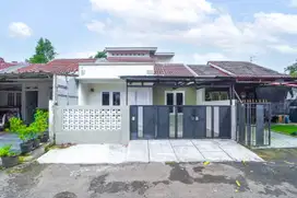 Rumah Cantik Strategis 15 Menit ke Stasiun Depok SHM Siap Huni J-26853