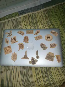 Dijual macbook bekas pemakaian pribadi