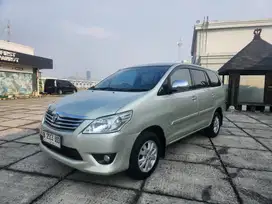 Toyota Kijang Innova G manual 2.5 2013 Diesel km 120rb