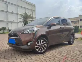 [OLXmobbi] Toyota Sienta 1.5 V Bensin-AT 2016 Coklat
