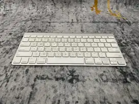 Apple Magic KeyBoard Gen 1