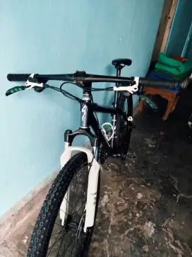 mtb specialized alloy uk 26