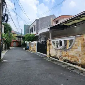 Rumah Layak Huni Deket Stasiun Tebet di Jl Tebet Utara