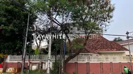 Rumah  itung Tanah di Jl Proklamasi Menteng