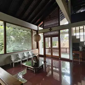 Dijual Rumah Taman Kebun Jeruk (Interkon) Jakarta Barat