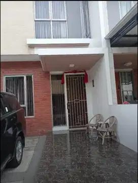 Disewakan rumah bagus full furnish tinggal geret koper di citra raya