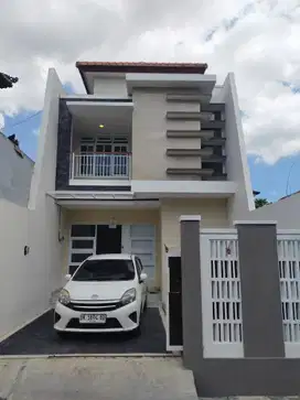 RUMAH DI DEKAT LIVING WORD MALL