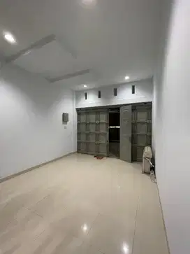 Dijual Ruko Cakep Full Furnished Jalan Budi Utomo - Krakatau Pancing