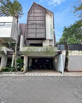 Rumah Dijual Kemang. Townhouse. Bangunan Baru. NEGO sd DEAL