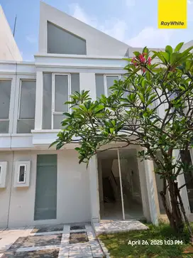 Dijual Rumah 2 lantai di Grand Pakuwon Adelaide Surabaya
