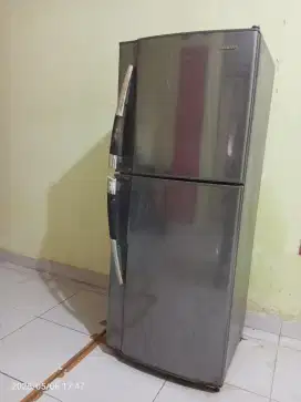 Kulkas Dijual Cepat