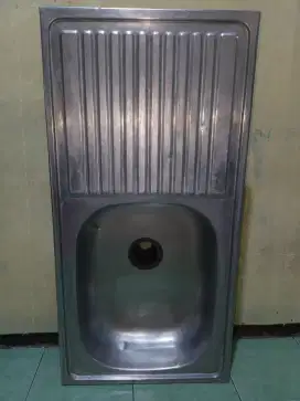 Wastafel cuci piring stenlis